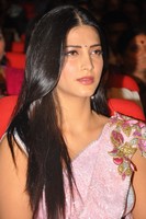 Shruti Hassan Stills in Gabbar Singh Audio